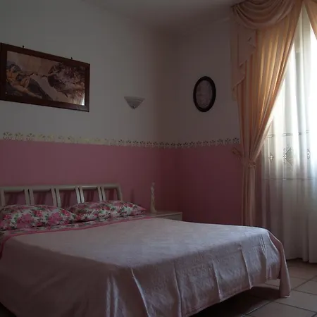 Contrada Monaci Bed & Breakfast